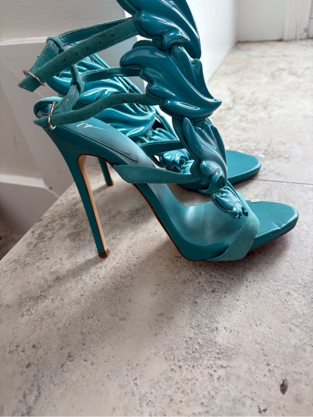 Giuseppe Zanotti Turquoise Leaf Appliqué High Heels - Picture 2 of 3